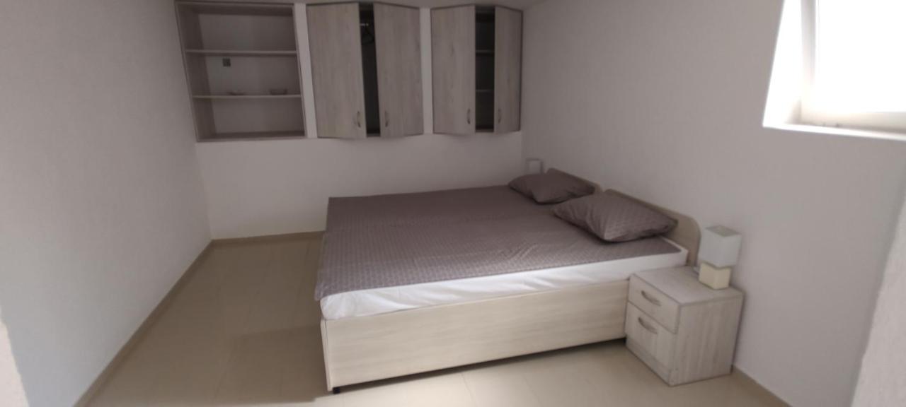Apartmani Matela Petrcane Ngoại thất bức ảnh