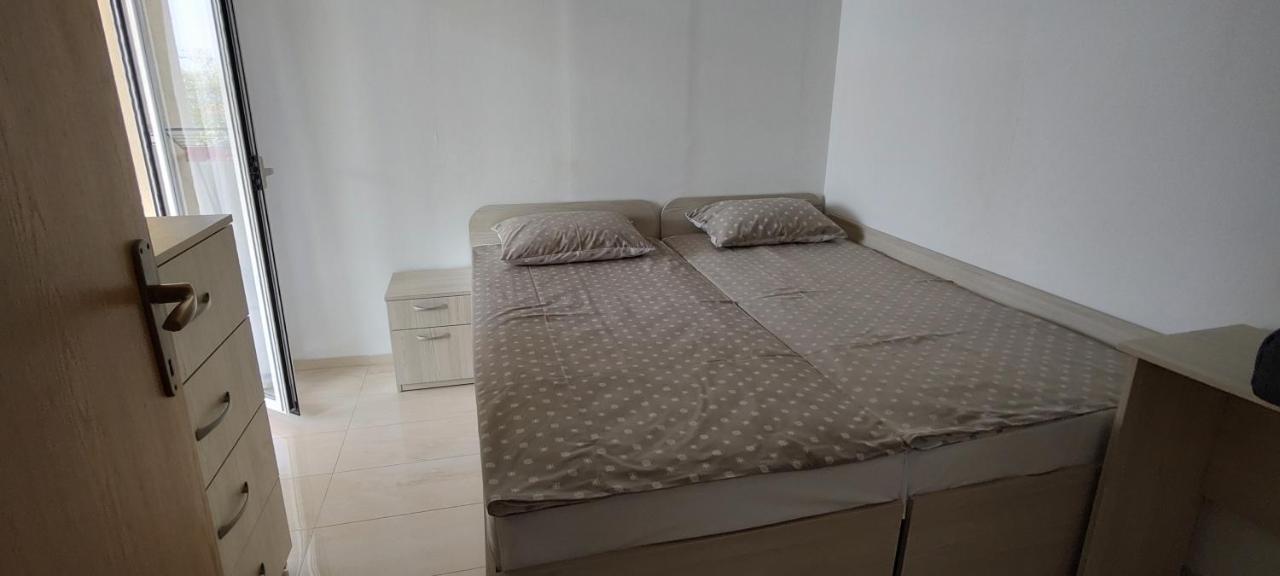 Apartmani Matela Petrcane Ngoại thất bức ảnh