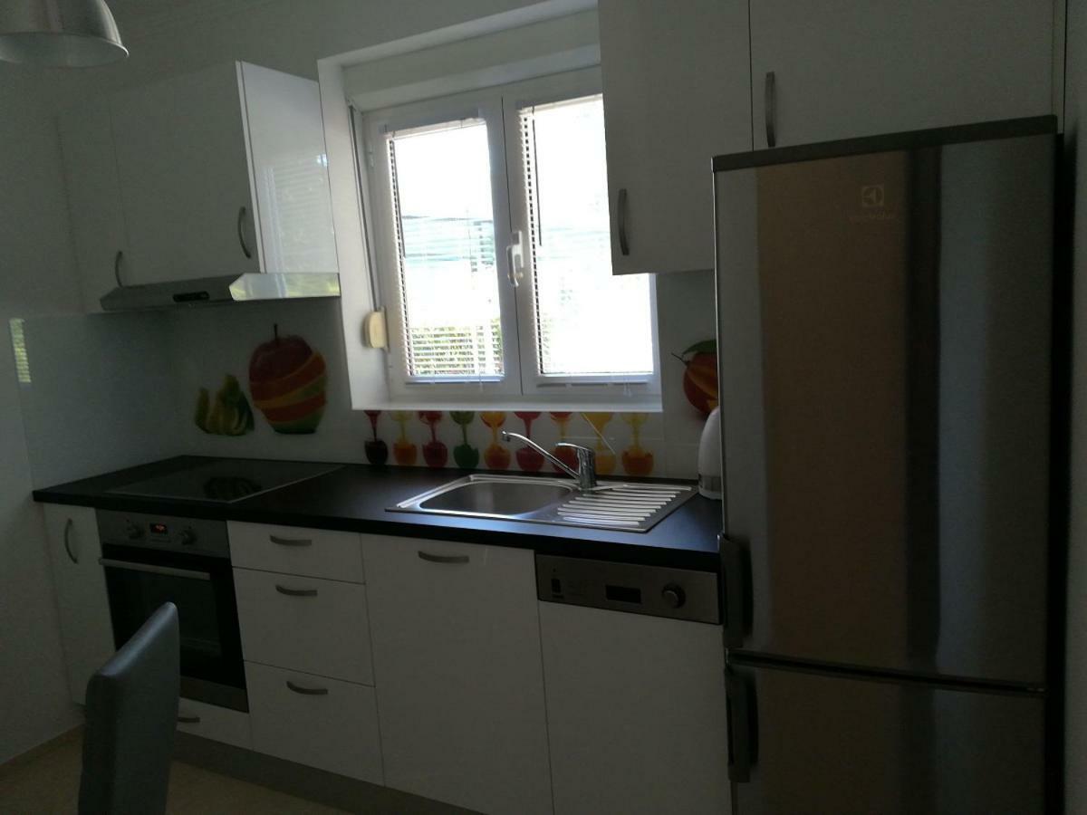 Apartmani Matela Petrcane Ngoại thất bức ảnh