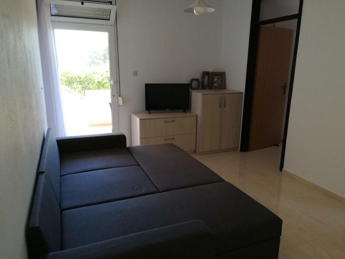 Apartmani Matela Petrcane Ngoại thất bức ảnh