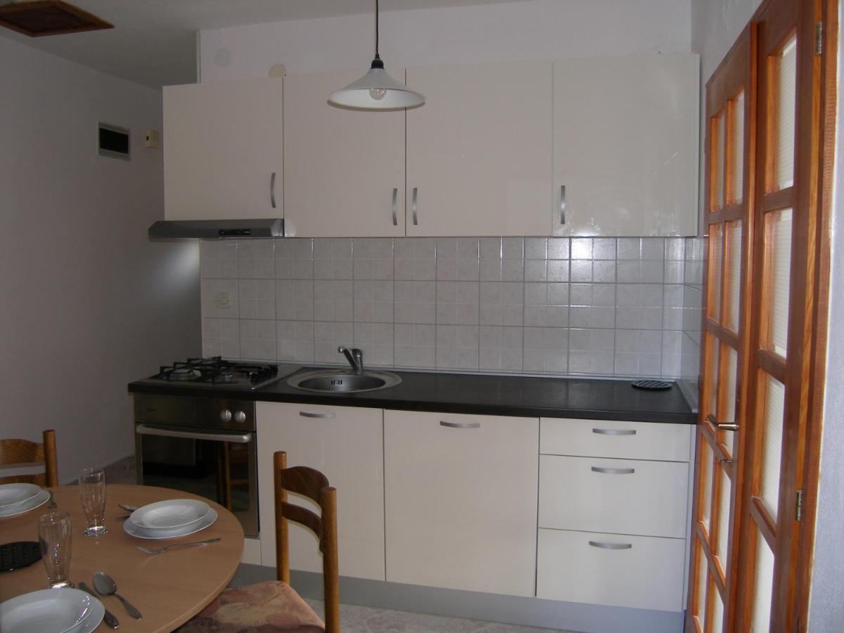 Apartmani Matela Petrcane Ngoại thất bức ảnh